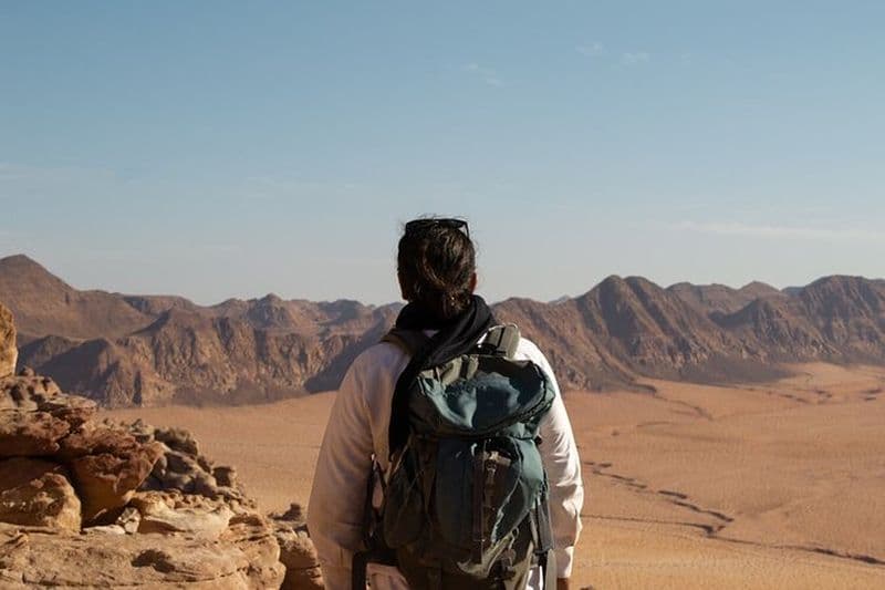 Wadi Rum : randonnée en montagne avec déjeuner et visite panoramique de la vallée
