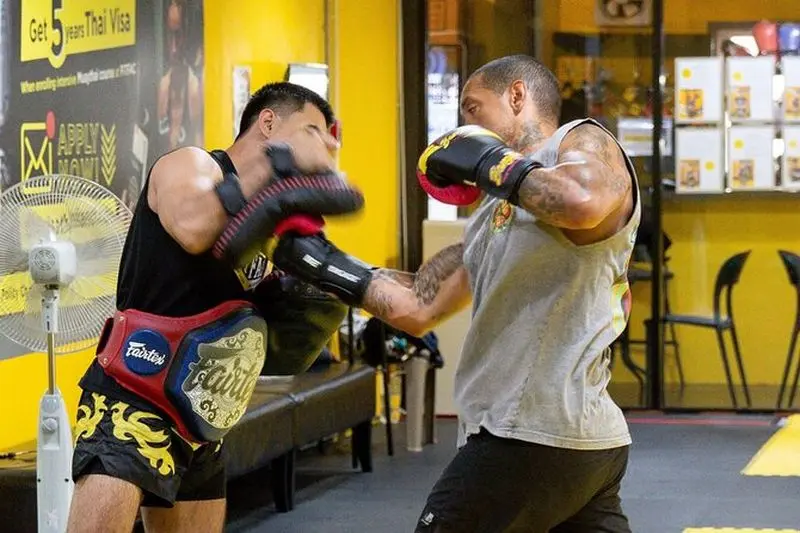 Bangkok : Apprenez 1 - 1 Muay Thai + Cuissard Muaythai gratuit et prise en charge à l'hôtel