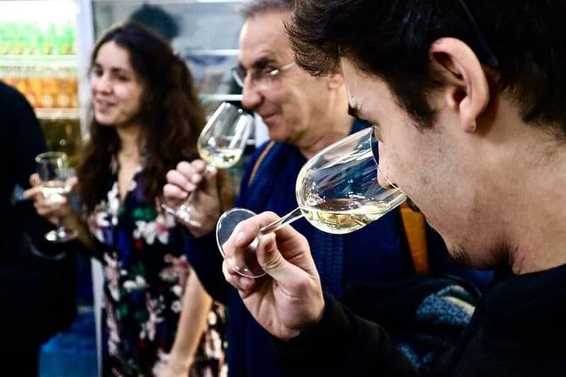 Visite gastronomique de Lisbonne de 10 + Dégustations de mets et vins locaux