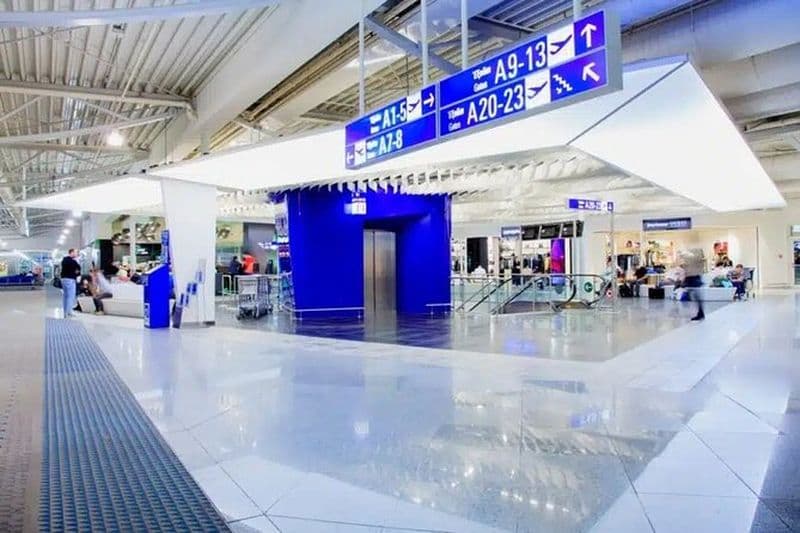 Transfert privé de l'aéroport Eleftherios Venizelos vers et depuis Athènes