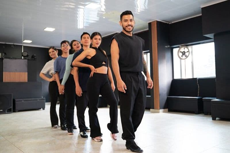 Cours de danse en groupe à Bogotá