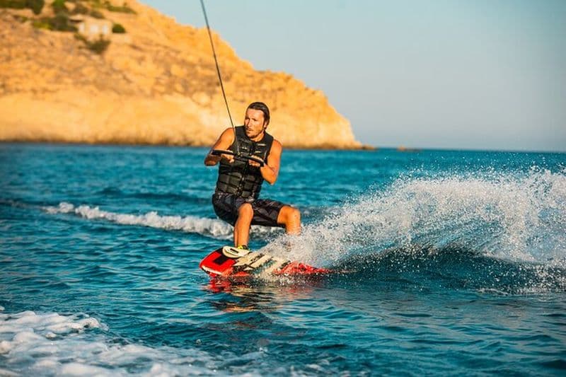 Billet Aventure privée de wakeboard à Mykonos à Super Paradise Beach