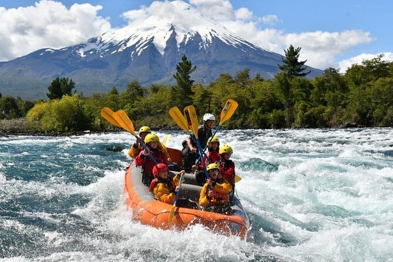 Billet Expérience de rafting en petit groupe d'une demi-journée sur la rivière Petrohué