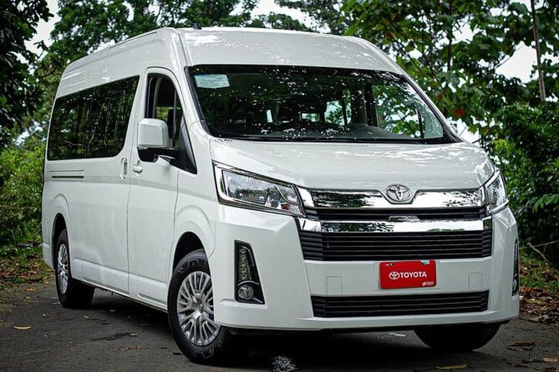 Transfert privé Aéroport Juan Santamaria à La Fortuna De 7 à 10 passagers