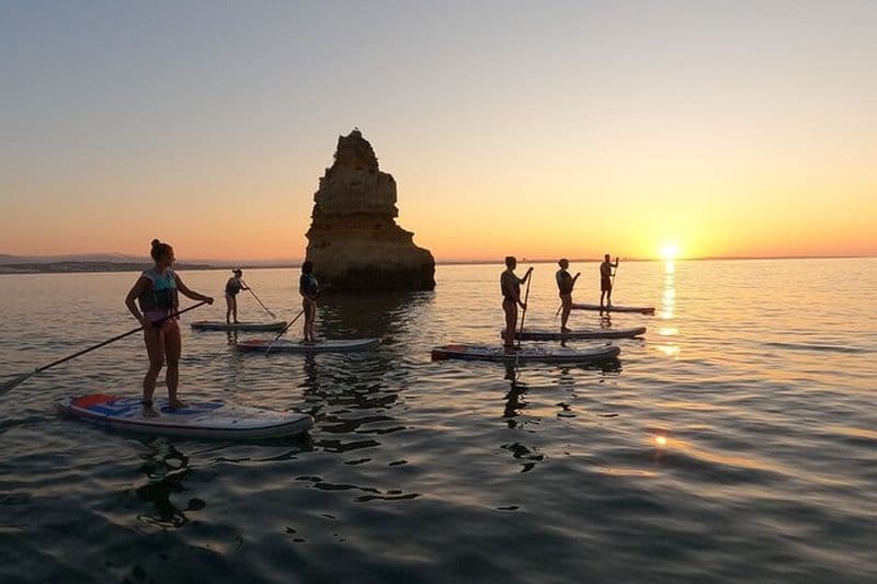 Visite des grottes du lever du soleil en stand up paddle à Lagos