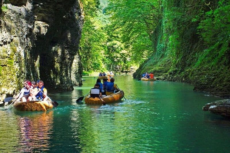 Visite privée d'une journée des grottes Martvili Canyon & Prometheus au départ de Tbilissi