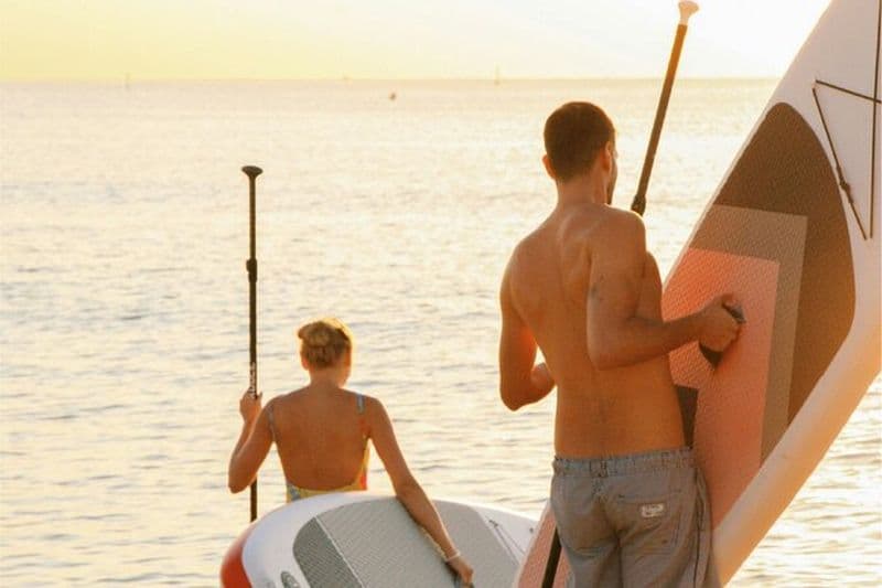 Lever de soleil sur la plage de Copacabana en Stand Up Paddle