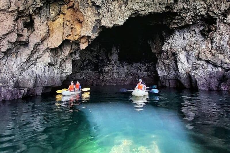 Sagres: visite guidée en kayak des grottes de Praia Da Ingrina
