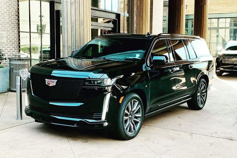 Service d'élimination horaire à Vancouver : chauffeur privé en SUV de luxe