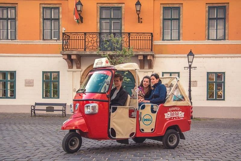 Visite privée en tuk-tuk de Budapest avec soupe goulasch dans le centre-ville
