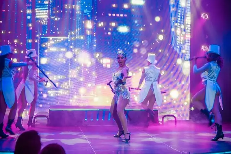 Billet E-Tickets Emotions Dîner Théâtre Spectacle en Direct Admission