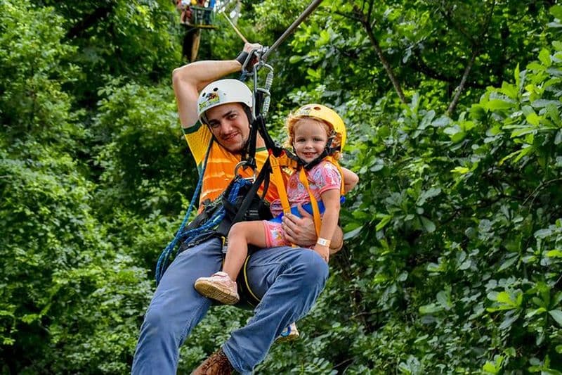 Guanacaste Zipline – Sûr et amusant pour les enfants de 2 ans et plus et les familles