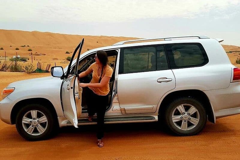 Transfert privé de Mascate au désert de sable de Wahiba en véhicule 4X4