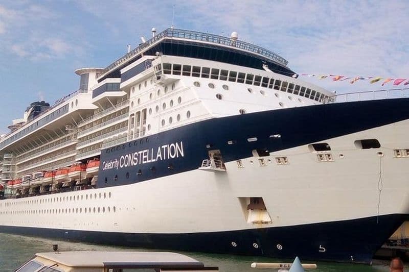 Transfert du terminal de croisière Celebrity Constellation Ravenna à l'aéroport Marco Polo