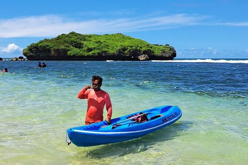 Expérience de canoë et plage en petit groupe à Sadranan, depuis Yogyakarta