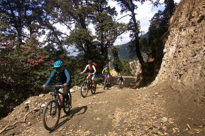 Circuit de 9 jours en VTT dans l'Himalaya de Shimla à Daramshala