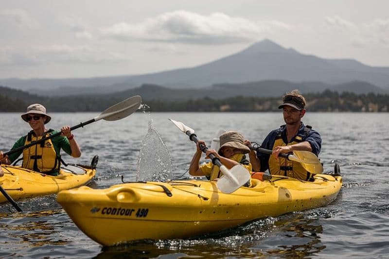 Kayak dans la vallée de Huon et aventures à Tahune