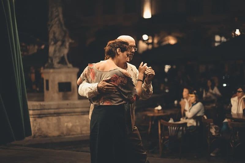 Cours de danse milonga et tour sur l’histoire du tango à Buenos Aires