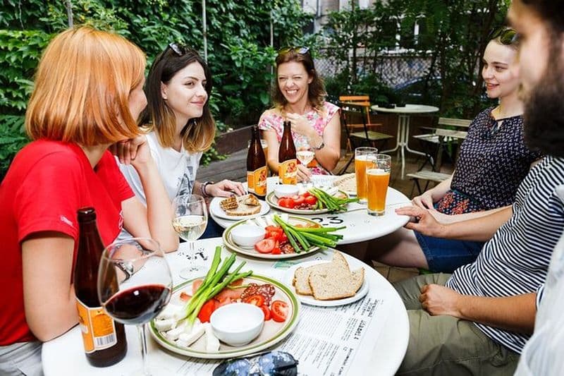 Billet Découvrez Bucarest : points forts privés et visite gastronomique traditionnelle