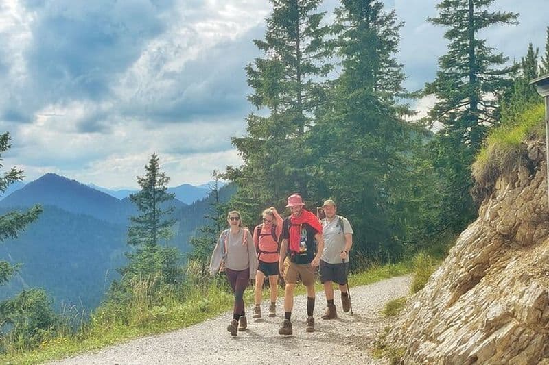 Randonnée Herzogstand : Visite privée au départ de Munich, idéal pour les débutants !