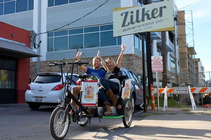 Visite privée de la brasserie Austin en Pedicab avec option de vol de bière tout compris