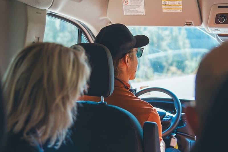 Transfert aéroport privé de Calgary : de/vers Canmore & Banff