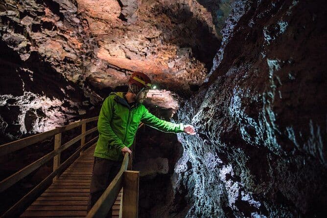 Tour d'une journée Silver Circle : Grotte de lave, cascades et chevaux islandais