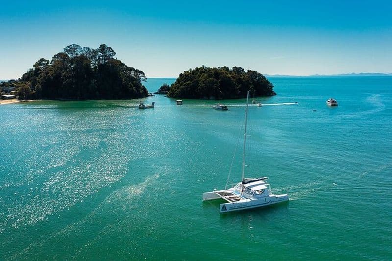 Une journée d'aventure à la voile dans le parc national d'Abel Tasman