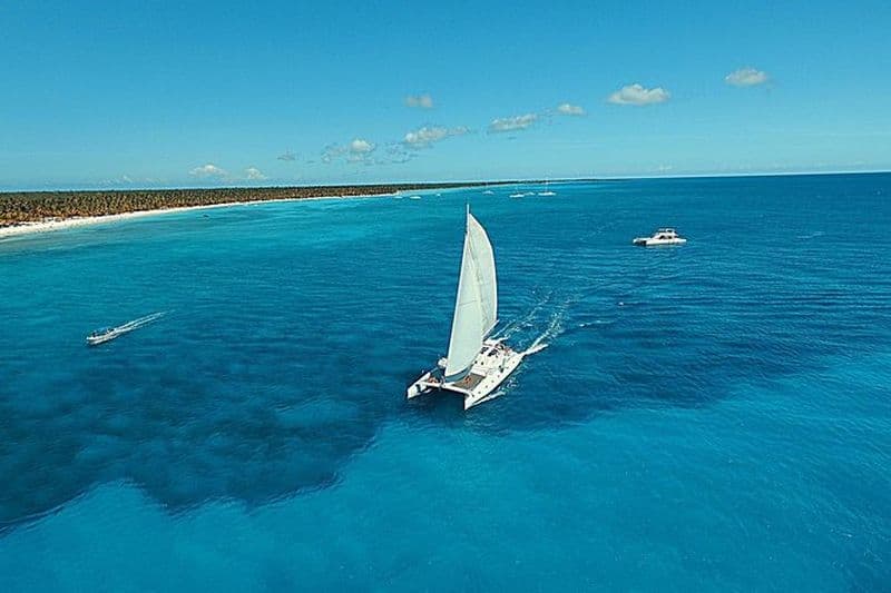 Île de Saona petit groupe et se détendre - catamaran de luxe