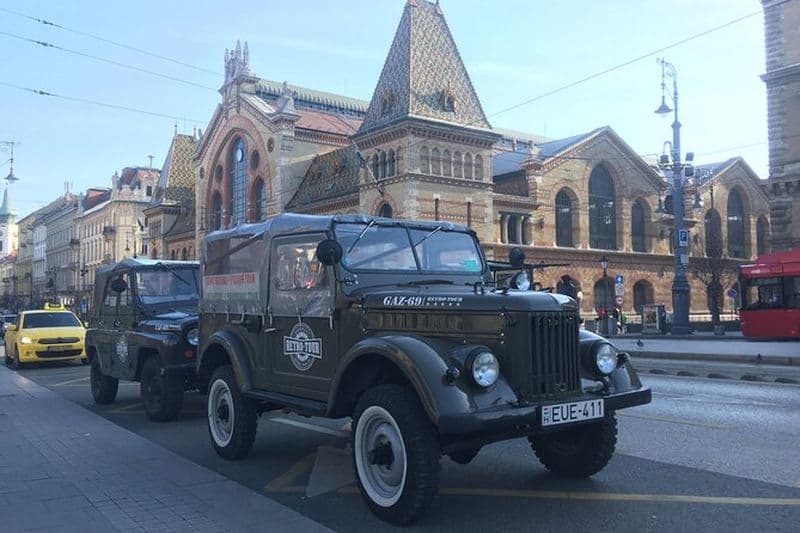 Visite du lever du soleil à Budapest en jeep russe vintage