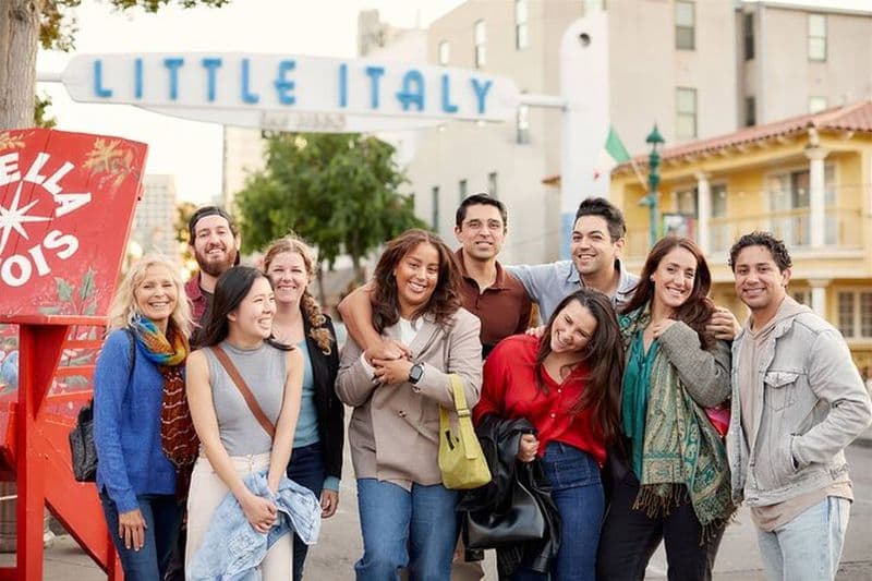 Visite à pied de la petite Italie : pizza, pâtes et places