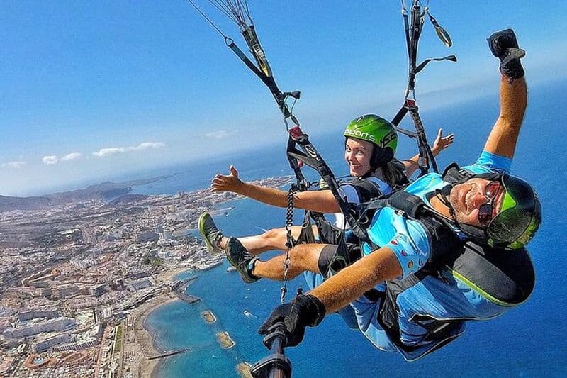 Billet Vol en parapente tandem BRONZE dans le sud de Tenerife, prise en charge gratuite