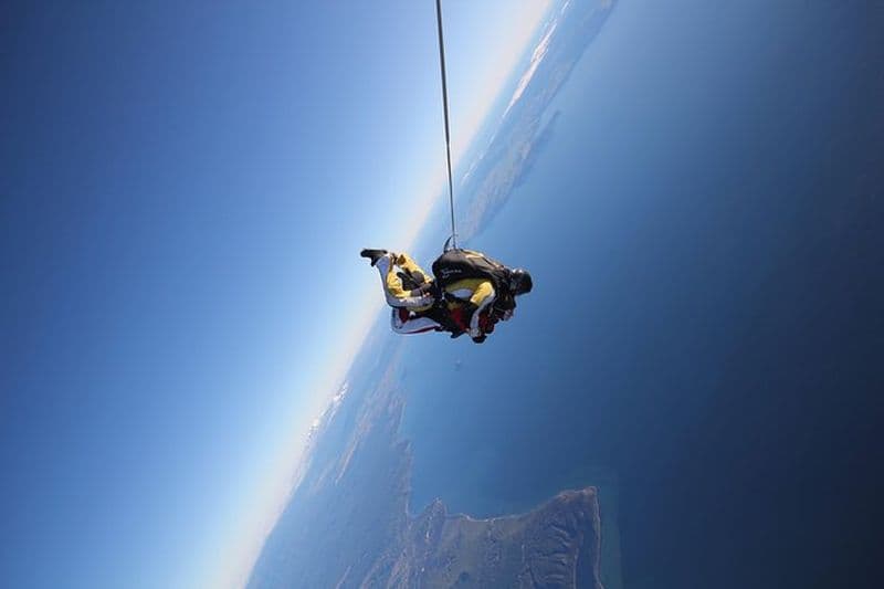 Saut en parachutisme de 3 660 mètres en tandem au Lac Taupo