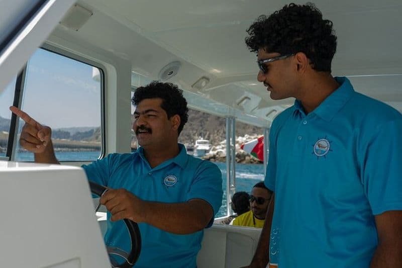 Expérience d'observation des dauphins et de plongée en apnée à Mascate