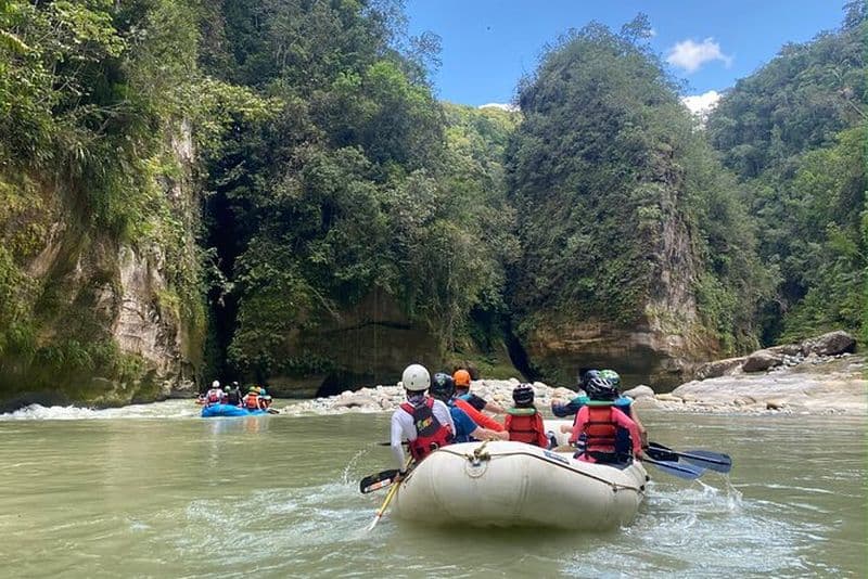 Rafting au Cañon del Guejar 3 ou 4 jours à Meta près de Bogota