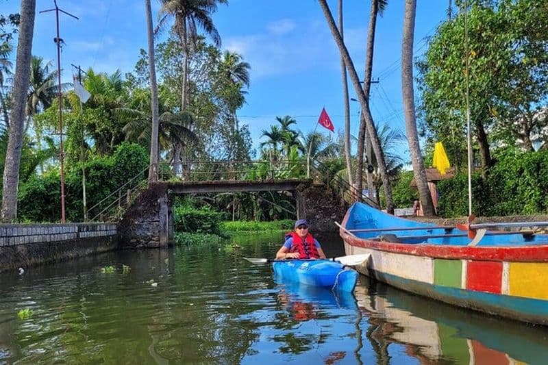 Excursion en kayak au Kerala Backwater Village : Alleppey