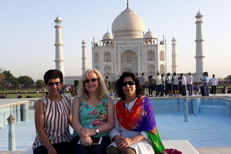 Excursion de 02 jours au lever du soleil au Taj Mahal en avion au départ de Bangalore