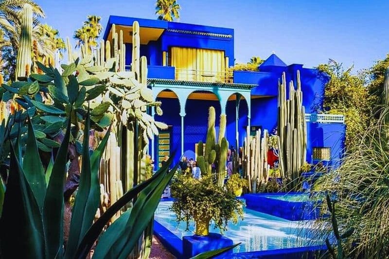 Balade à cheval en calèche avec le jardin Majorelle