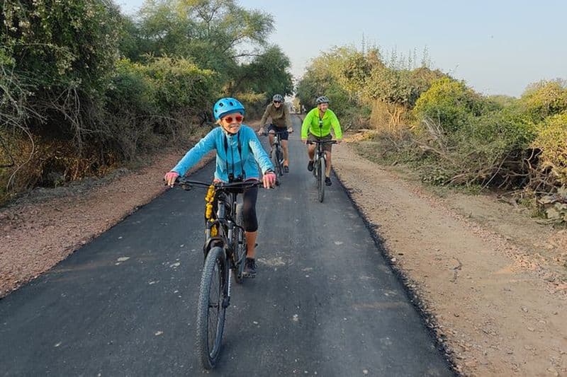 Excursion à vélo dans la campagne d'Udaipur