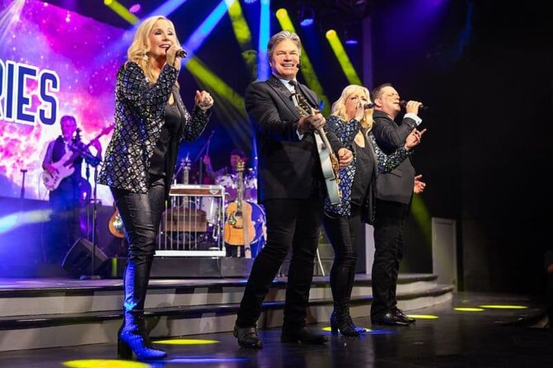 Musique et souvenirs au Greg Rowles Legacy Theatre