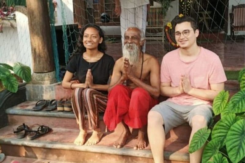 Massage Ayurveda Mains sur l'entraînement à Fort Kochi