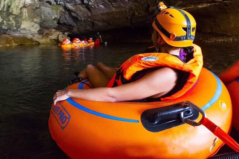 Billet Exploration d'une journée complète, temple maya, tubing de la grotte du Belize et tyrolienne