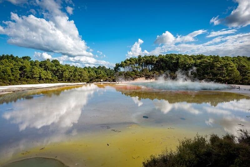 Billet Au départ d'Auckand : Waiotapu et SPA polynésien Rotorua