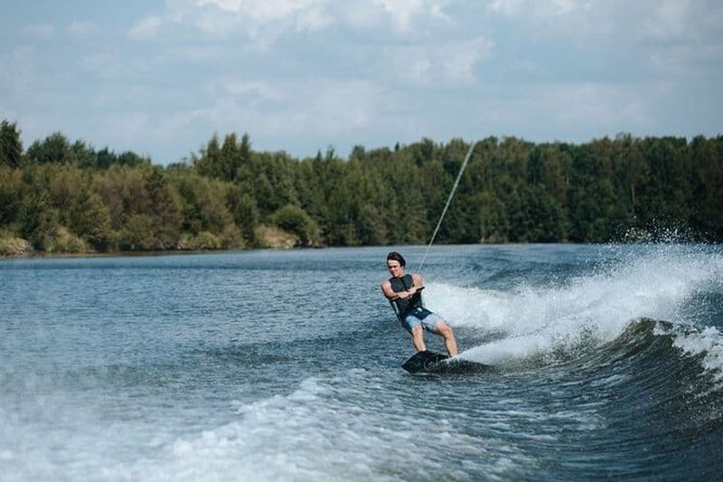 Billet Expérience privée de wakeboard au départ de Guatape