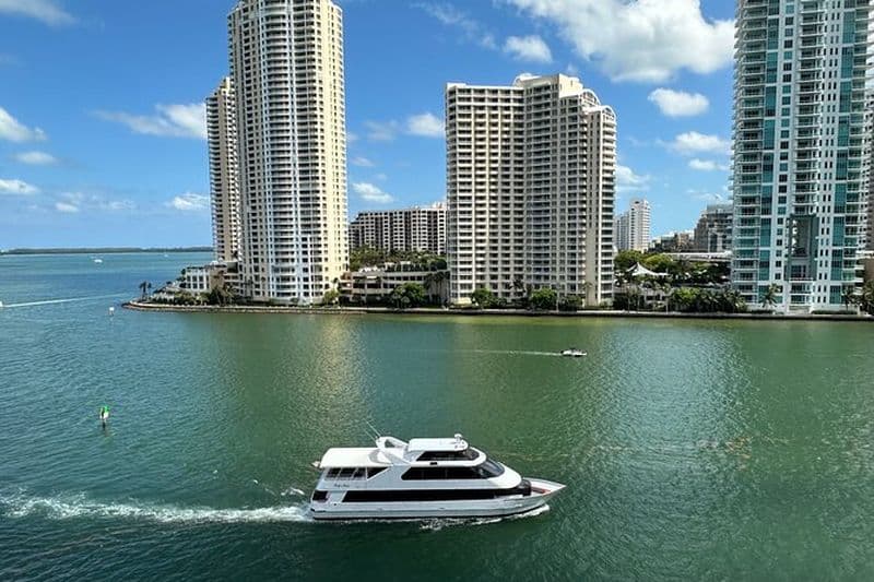 Billet Miami Skyline Croisière de luxe de 75 minutes des maisons du millionnaire