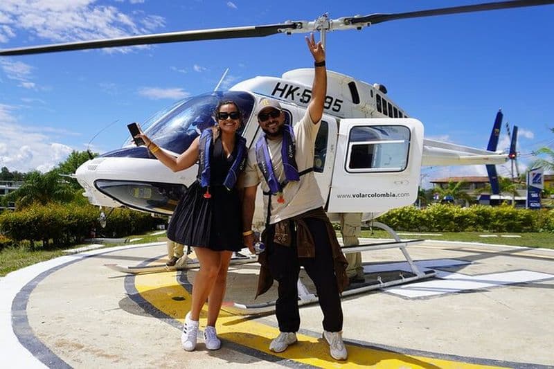 Visite privée de Guatape avec tour en hélicoptère depuis Medellin