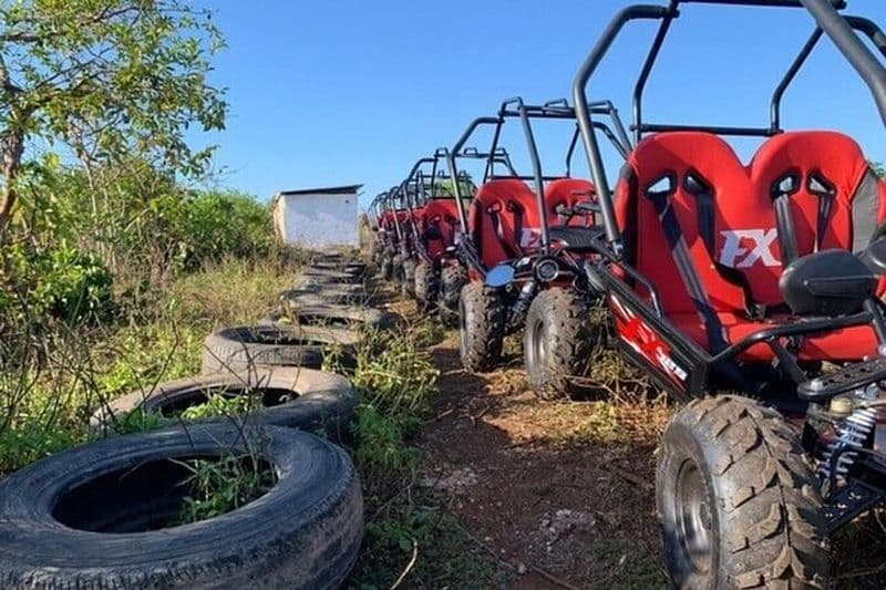 Buggy Kart Racing dans le village de Mfufuma