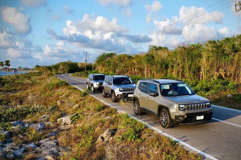 Cozumel: Excursion en jeep privée personnalisable