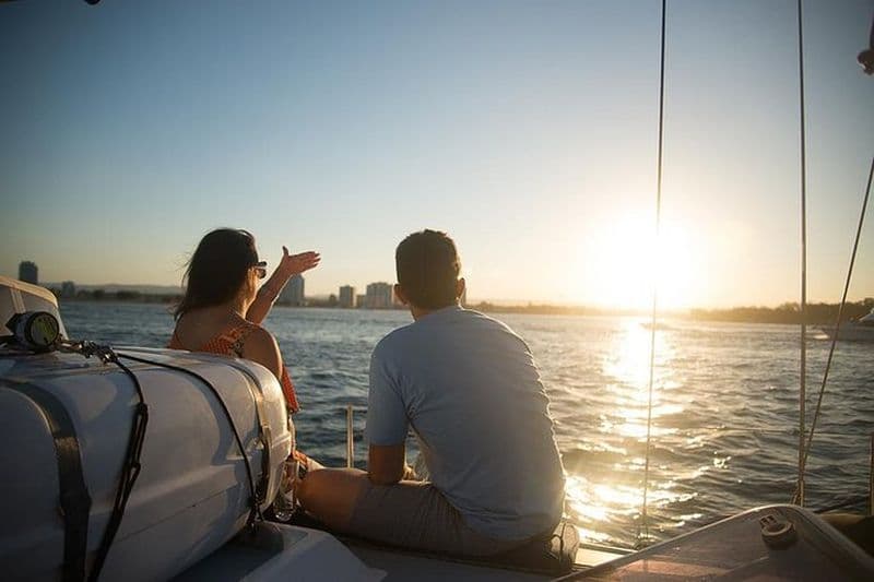 Billet Gold Coast Sunset Cruise avec plateau de vins mousseux et de grignotines