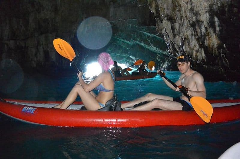 Billet Aventure d'une demi-journée en kayak et snorkeling à la Grotte bleue depuis Kotor